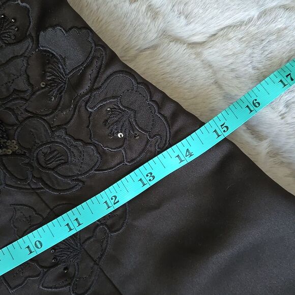 White House Black Market Black Strapless Dress, Women's Size 0, Great Condition - Picture 5 of 11